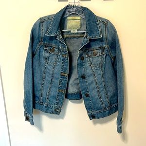 Old Navy Women’s Maternity Jean Jacket / Size XS / Excellent Condition / Cotton
